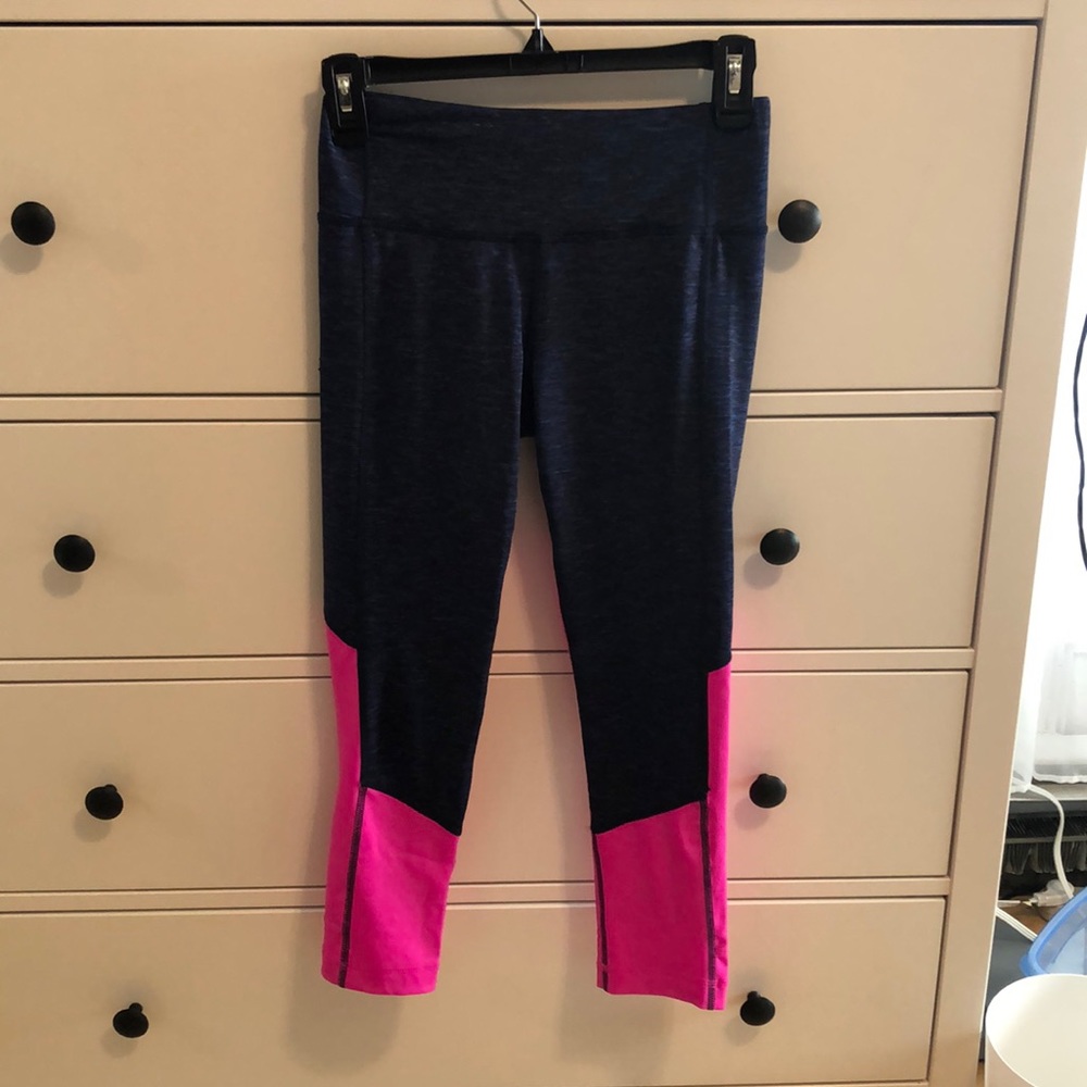 90 Degree Capri leggings